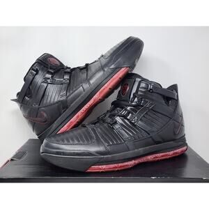 2005 Nike LeBron 3 OG BLACK RED 312147-004 Size 11 WORN